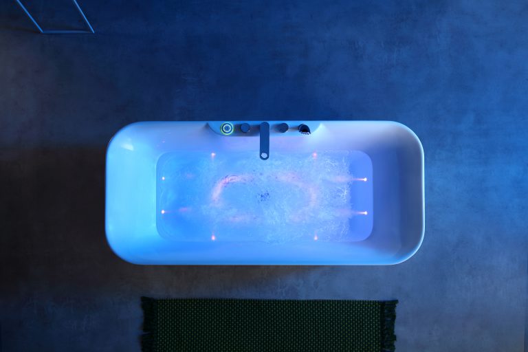 Chọn bồn tắm massage đúng cách bằng việc đo kích thước phòng tắm và khoảng cách tối thiểu giữa các thiết bị