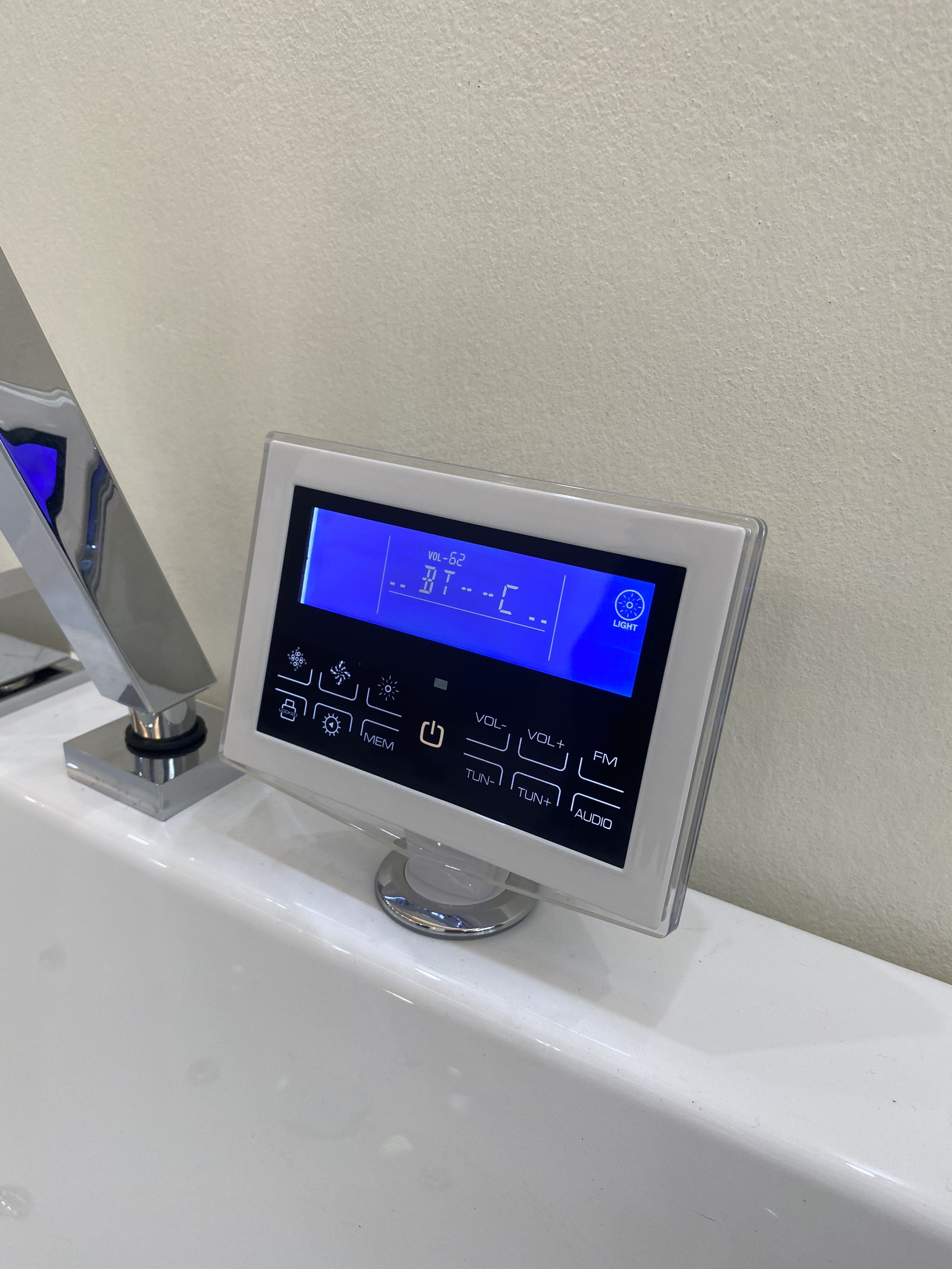 Bảng điều khiển bồn tắm Gemy chính hãng
